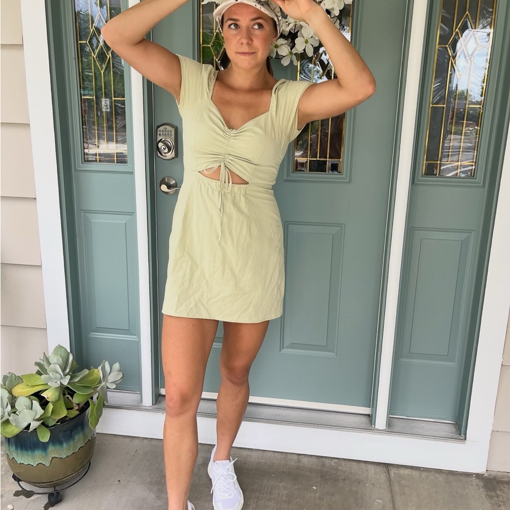 Green dress with adjustable bust length